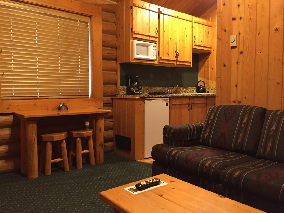 Somers Bay Log Cabin Lodging Exterior foto
